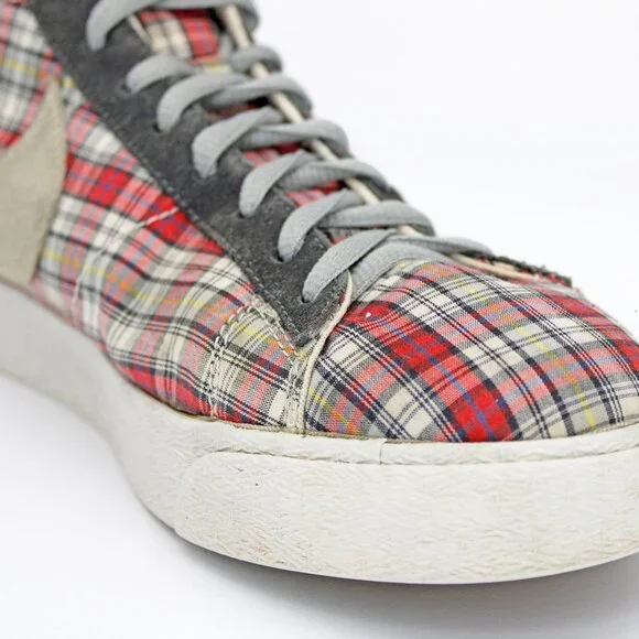 Nike Blazer Women’s Vintage Plaid Red / Grey High Top Sneakers: Size 10 - Picture 4 of 8